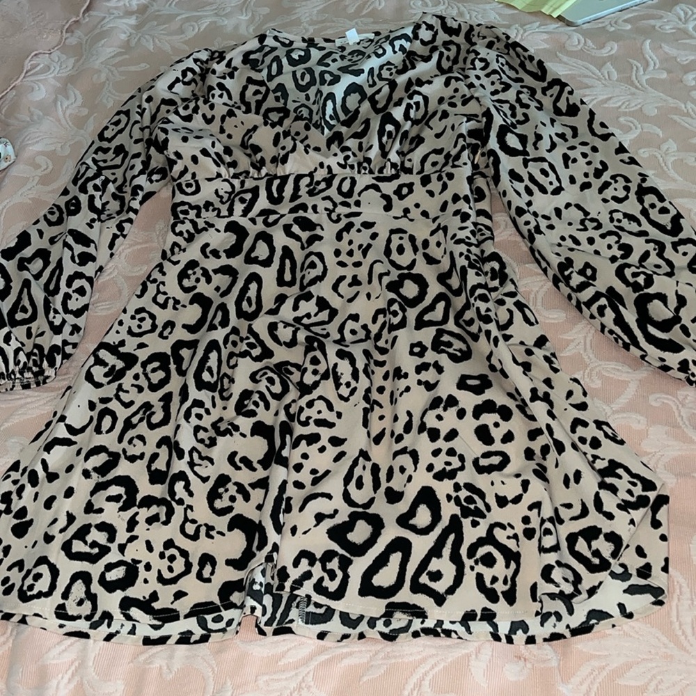 Socialite Leopard Dress M